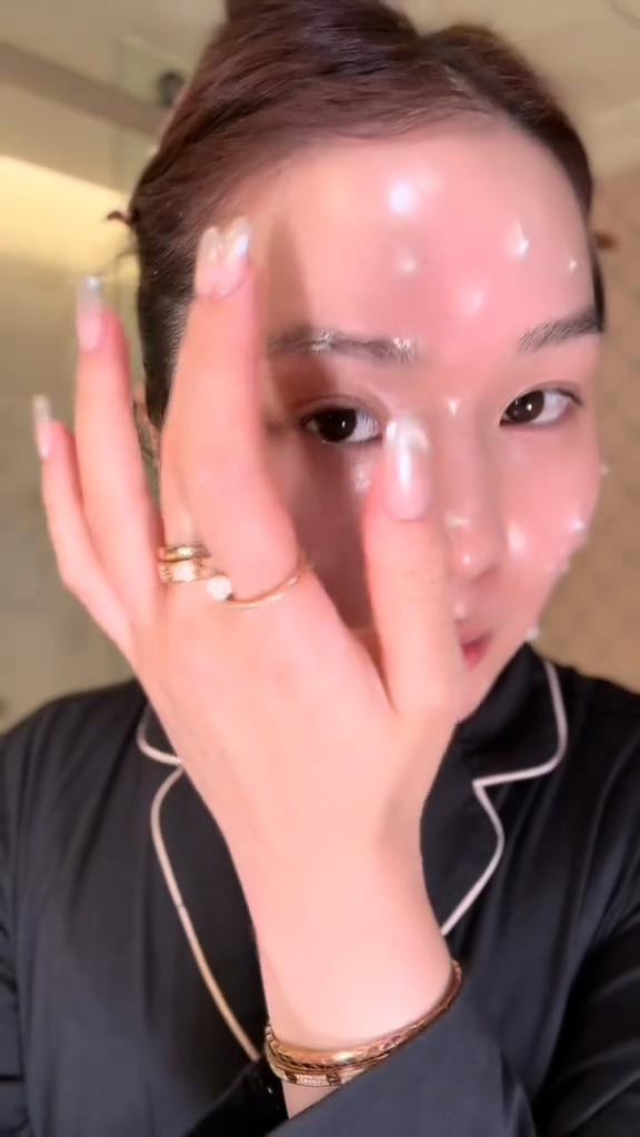 Celimax PORE+DARK SPOT BRIGHTENING CREAM 35ml | With Niacinamide &Tranexamic Acid For Sensitive Skin