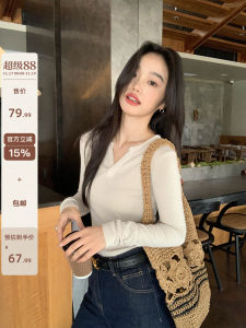 เสื้อเชิ้ตคอวีแขนยาวทรงสลิมฟิตสำหรับผู้หญิงในฤดูใบไม้ร่วง 2025 เสื้อชั้นในถัก ทรงเข้ารูป ทรงเข้ารูป แขนยาว คอวี ดีไซน์เรียบง่าย เสื้อผ้าทำงาน