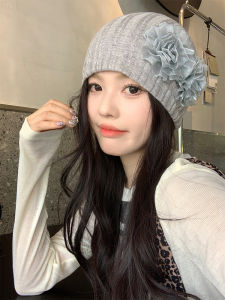 Retro Cute Rose Flower Knitted Hat Womens Summer Thin Breathable Cold Cap Casual Style No Brim round Top for Young Ladies