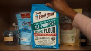 Bobs Red Mill Vital Wheat Gluten Flour 567g. บ๊อบส์เรดมิลล์ แป้งกลูเตน ข้าวสาลี นำเข้าจากอเมริกา