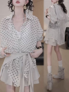 Shalldoer | Bộ đồ hai mảnh cổ điển Hong Kong cho nữ mùa hè rộng rãi váy ngắn kẻ sọc quần áo dài tay màu trơn quần áo dài tay quần áo dài tay