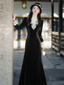 ชุดเดรสยาวหางปลาผ้ากำมะหยี่สีดำสไตล์ฝรั่งเศส ทรงเข้ารูป เดรสยาวสำหรับงานเลี้ยงพิเศษ ฤดูใบไม้ร่วง 2025 ชุดเดรสยาวเอวสูง