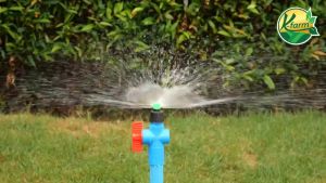 50 อัน หัวฉีดด้านเดียว 90 องศา รูน้ำ 4 มิล สีเขียว หัวมือบิดได้ เกลียวใน ขนาด 4 หุน สปริงเกอร์ ระบบน้ำ รดน้ำต้นไม้ K FARM