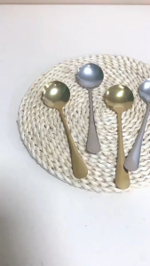 Sendok Makan Bulat Ala Korea Murah / Sendok Makan Stainless Steel Cantik / Sendok Dengan Variasi 2 Warna