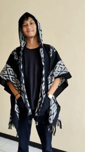 Hoodie Batwing Tenun Resleting / Hoodie Tenun Etnik - Kain Etnik