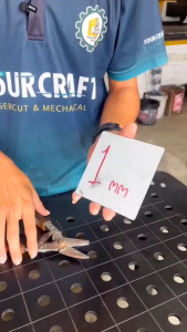 เหล็กฉลูลาย แผ่นฉลุลาย ตกแต่งรั้ว ประตู ระแนง สวน คาเฟ่ คอนโด ขนาด 60x120 cm.