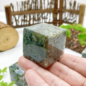 Random 1PC High Quality Moss Agate Cube Decoration Natural Crystal Raw Stone Birthday gift Scene decoration.
