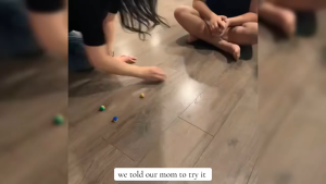 Pinball Korea Traditional Gonggi Jack Game Set - 5PCS Stone Pebbles Finger Exercise Toy for Stress Relief Fun Party Activity