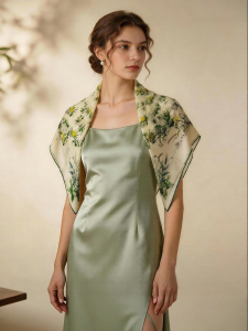 Pierre Cardin | Khăn Choàng Len Nhẹ Nữ Màu Xanh Ấm Áp