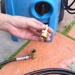 KOSSO (Quick 1/4 นิ้ว) ข้อต่อสำหรับเครื่องล้างรถแรงดันสูง เปลี่ยน M14 M22 สำหรับเครื่องฉีดน้ำแรงดันสูง (1ชิ้น) หัวต่อแบบเร็ว ข้อต่อทองเหลือง คอปเปอร์น้ำ Coupler ข้อต่อท่อน้ำ เครื่องซักผ้า 2SA 49-BX