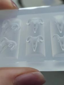 Transparent Nail Art Silicone Mold Sheep Head Design with Mini Flowers 3D Carving for Nail Decoration Skeleton Horns Theme