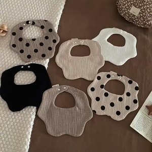 ผ้ากันเปื้อนเด็กลายจุดสไตล์นอร์ดิก ผ้ากันเปื้อนเด็กแรกเกิด ผ้ากันเปื้อนกันการถ่มน้ำลายจากเส้นใยฝ้ายบริสุทธิ์เกรด A