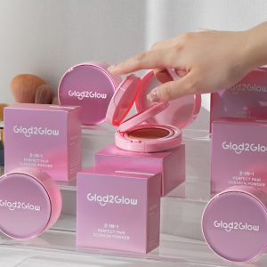 HOT PROMO!!! Glad2Glow 2in1 Perfect Pair Cushion Powder Foundation Waterproof Make Up Setting BB Cream Tahan 12Jam Hasil Akhir Glowing Dan Menyatu Dengan Warna Kulit Tekstur Ringan Di Wajah Full Coverage
