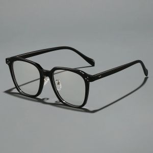 A Pair of Retro Square Stylish Lightweight-frame Eyeglasses Available in Multiple Colors – Easily Create a Vibe-filled Outfit