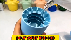 40 Grids Silicone Ice Cube Mold with Cover / Round Ice Bucket / Homemade DIY Refrigerator Ice Maker / Easy To Release Ice Mold