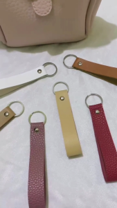 Gantungan Kunci Kulit / Keychain Kulit