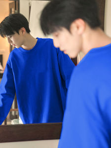 เสื้อยืดคอกลมแขนยาวสีน้ำเงิน Klein สำหรับผู้ชาย ฤดูใบไม้ร่วง ลำลอง เสื้อชั้นใน วัยรุ่น สีสันสดใส แฟชั่น เสื้อสเวตเตอร์