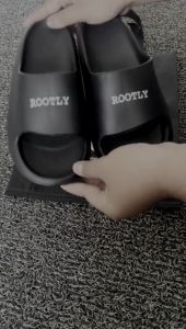 Rootly - Sandal Slop Cowok Kekinian Slide on Hitam Empuk