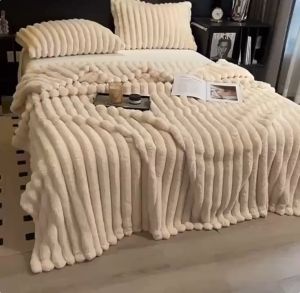 Queen Size Full Double Thick Plain With Stripes Velvet Blanket Super Soft Fluffy(150*200cm) (180x200cm)