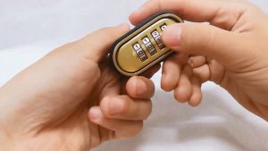 Gembok Kunci 4 Digit Anti Air Gembok Kombinasi Untuk Pintu Garasi Gembok Angka Gembok Pengaman Kode