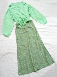 Satu Set Atasan Ikat Safira Wrap & Rok Polkadot