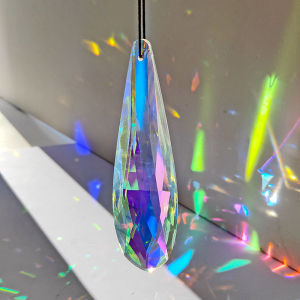 Sunshine Catcher Heart Crystal Pendant Rainbow Prism Light and Shadow Ornaments Hanging Pendant Kids Creative Toy Gift