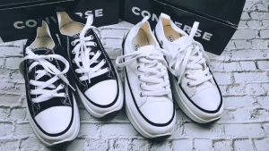 [MALAYSIA READY STOCK] Converse Run Star Hike Platfrm Sneakers In White Black & Gum White匡威女鞋增高厚底Run Star Hike高帮低帮帆布鞋