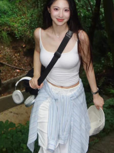 chaqi | เสื้อกั๊กแขนกุดแฟชั่นฤดูร้อน 2025 สำหรับผู้หญิง เสื้อชั้นในทรงเข้ารูปดีไซน์เก๋ไก๋ ลำลอง สีพื้น คอตั้ง แขนกุด