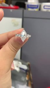 A 925 Silver 3 Carat Horse Eye Moissanite Special-Shaped Ring Fashionable Classic Mens and Womens Couple Ring Wedding Ring