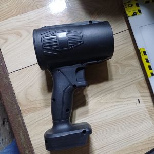 Thân máy thổi bụi sử dụng chân pin phổ thông makita 4cm điện áp 18v 21v không bán kèm pin hay bất kỳ phụ kiện gì