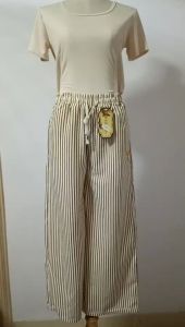 KF กางเกงขายาว ทรงขากระบอกใหญ่ พิมพ์ลายทาง ปักลายยิ้ม ผ้าบับเบิ้ล พรางหุ่นได้ดี N160