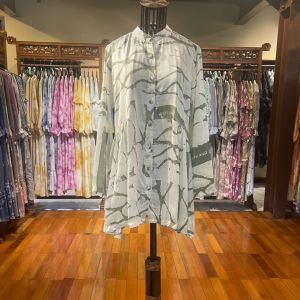 Salma Tunik by Dian Pelangi LIMITED EDITION Blouse Baju Atasan Blus Kerja Kantor Casual Formal Pesta Pernikahan Kondangan Wanita Hijaber Cantik Anggun Modis Modern Elegan Simple Mewah Model Korea Motif Batik Hand Made Kekinian