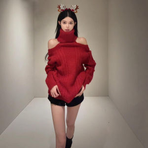 Ge·an·fei | Áo Sweater Cổ Rùa Trễ Vai Màu Đỏ