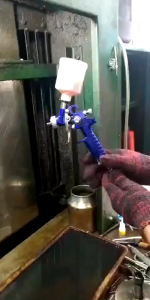 กาพ่นสี กาพ่นสีถ้วยบน ปืนพ่นสีนิวเมติก ปืนพ่นสี เส้นผ่านศูนย์กลางหัวฉีด 0.8 มม spray gun ถ้วยจุ 150 cc