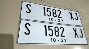 PLAT MOBIL PUTIH STANDAT SAMSAT 1PASANG DEPANG BELAKANG