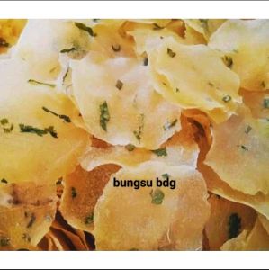 kerupuk opak atau kicimpring singkong mentah khas Bandung yang renyah gurih dan pedas cocok untuk cemilanrasa bawangcabai dan original kicimpring khas Bandung Jawa barat murah cod