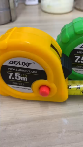 DELUXE 7.5M / 25FT Measure Tape Retractable Tape Measure Metric Portable Measuring Tool/ Pita Ukur