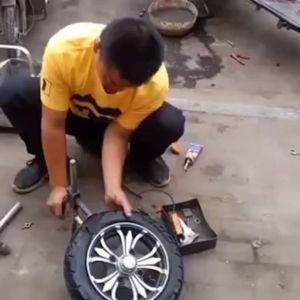 ยางสูญญากาศ คู่มือการเลือก เครื่องมือแยกยาง รถยนต์ไฟฟ้า รถจักรยานยนต์ มังกรคีม - ที่หนีบยาง ที่หนีบยาง (จัดส่งจากประเทศไทย)