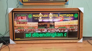 Jam Masjid Jadwal Sholat Digital Ukuran 110 cm x 55 cm Pakai Running Text 60 cm. Custom Nama Masjid Alamamat Masjid & Custom Gambar Background