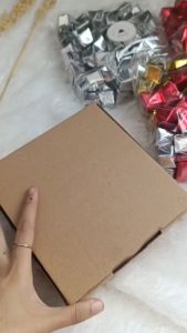 COKLAT PIRAMID 500GR BERRY LEBURAN eSQ BERRY YOGURT ISI KURANG LEBIH 65PCS