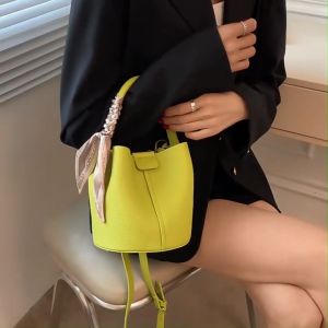 IELGY One-shoulder crossbody bag womens fashion all-match solid color commuting to school back