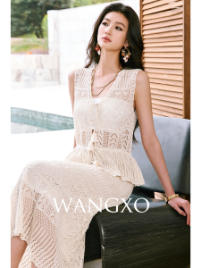 WANGXO | Trang Phục V-Neck Thắt Dây Tại eo Luminous Lyocell Linen