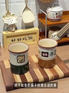 SHELI | Drain and Mold-Resistant Ceramic Chopstick Storage Box
