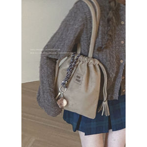 Retro Deerskin Velvet Underarm Bag Womens Autumn 2024 New Arrival Tide South Korea Small Tote Bag Easiest for Match Shoulder Messenger Bag