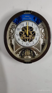 100% ORIGINAL SEIKO Melodies In Motion Light Sensor Brown Wall Clock QXM614 (QXM614B) [Jam Dinding]