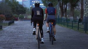 ROCKBROS Smart Brake Taillight Same Frequency Induction Bright Seat Post Saddle Mounting Multi-Functional Rear Light Durable Long Battery Life Flashing Back Light Cycling Equipment