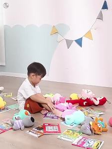 Multi-level Mobile Children Bookshelf