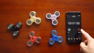 CANAMEK ฟิดเจ็ทสปินเนอร์โลหะบรรเทาความเครียดของเล่นมือสำหรับเด็กผู้ใหญ่สปินเนอร์ของเล่นสนุก