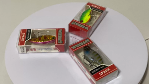 เหยื่อตกปลา ปลั๊ก WEEBASS รุ่น SPARK SINKING เหยื่อปลอม เพนซิล เหยื่อตกปลา