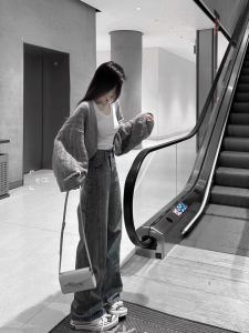 เสื้อคาร์ดิแกนถักไหมน้ำแข็งบางๆ สำหรับผู้หญิง แขนยาว คอวี แขนกุด ทรงสั้น เสื้อคลุมกันหนาวแบบสวมสบาย สไตล์เกาหลี